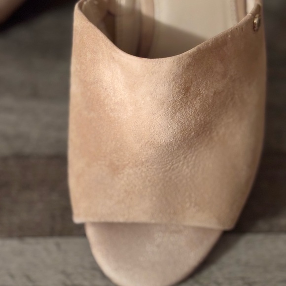COLE HAAN DANIA BEIGE SUEDE OPEN TOE MULE SIZE 7 - Picture 3 of 7